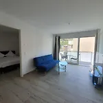 The Blackbird Apartment *