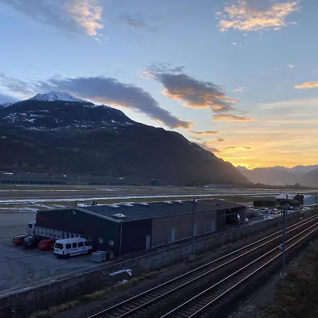 The Blackbird Apartment Sion